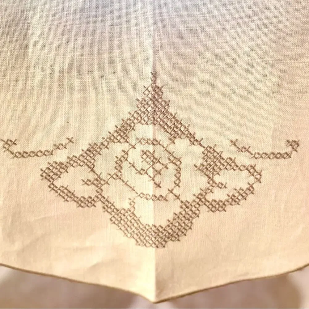 Vintage Tablecloth Cross Stitch Linen Hand Embroidered Scalloped Rectangle 88”